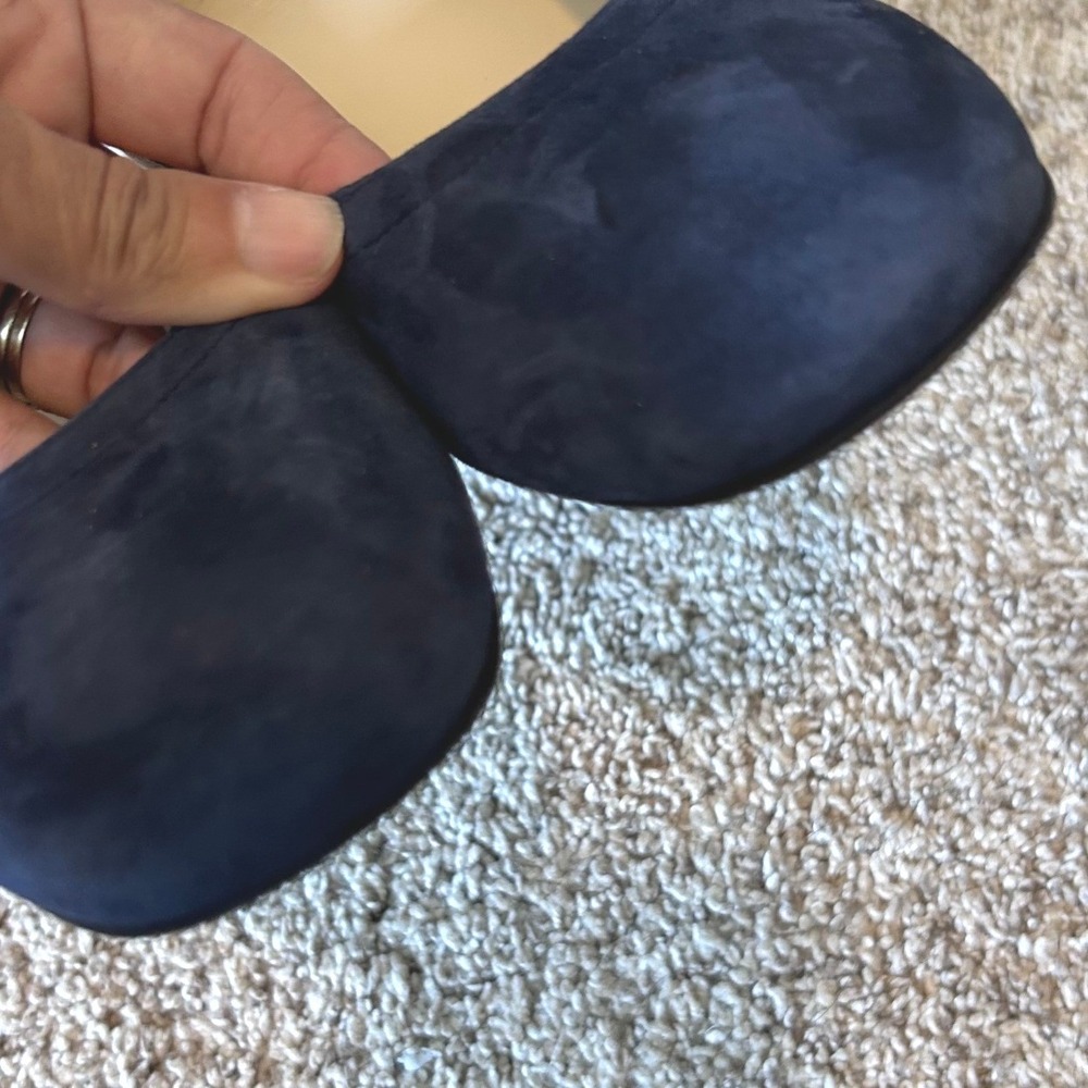 Everlane Day Heel Navy Blue Suede Block Heel Pumps Made in Italy SZ 9.5 - Picture 5 of 8